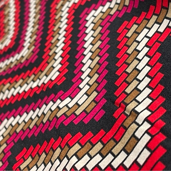 No Boundaries size large chevron “brick” look flare leg leggings/pants NEW - Picture 9 of 16